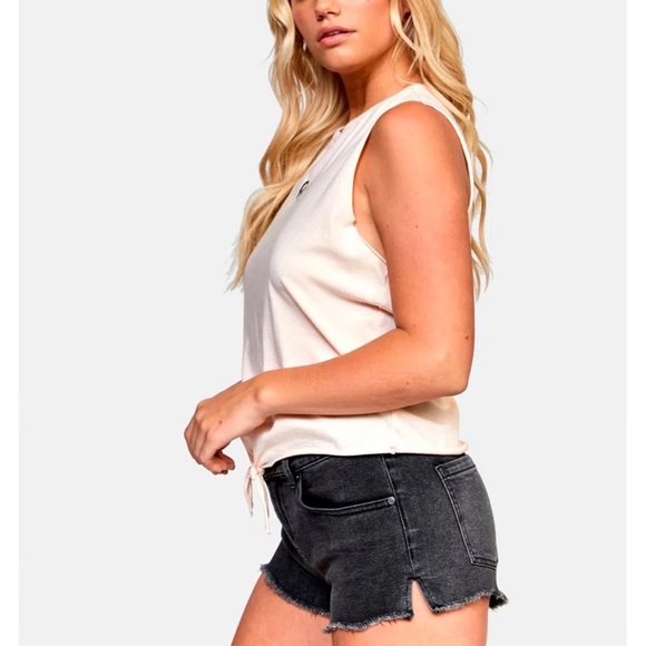 RVCA NWT Cream Dainty Knotted Raw Hem Sleeveless Tank Small - Picture 3 of 5